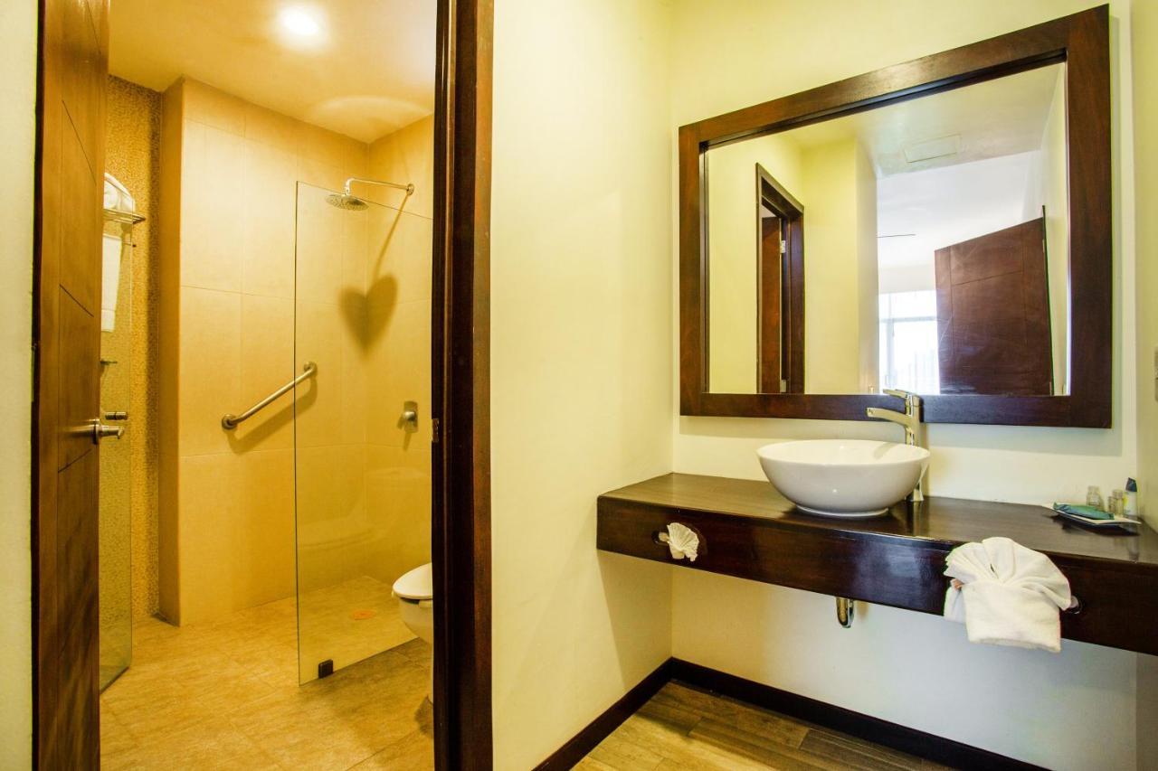 Blaze Hotel & Suites Puerto Vallarta Exteriör bild